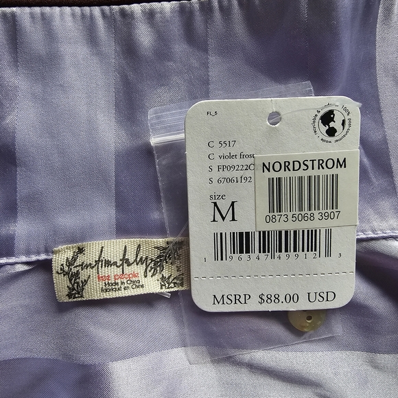 Free People Solid Pillow Talk PJ Top / Violet Frost Women's Size Medium NEW - Picture 2 of 15